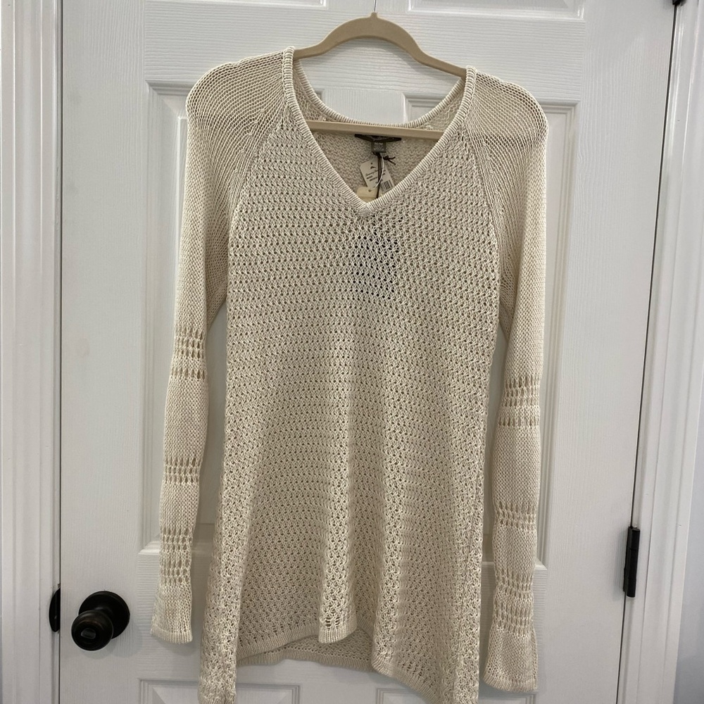 NWT Tommy Bahama Sweetzer Hi-Lo Pullover v-neck Sweater Sz Medium Shimmer Cream